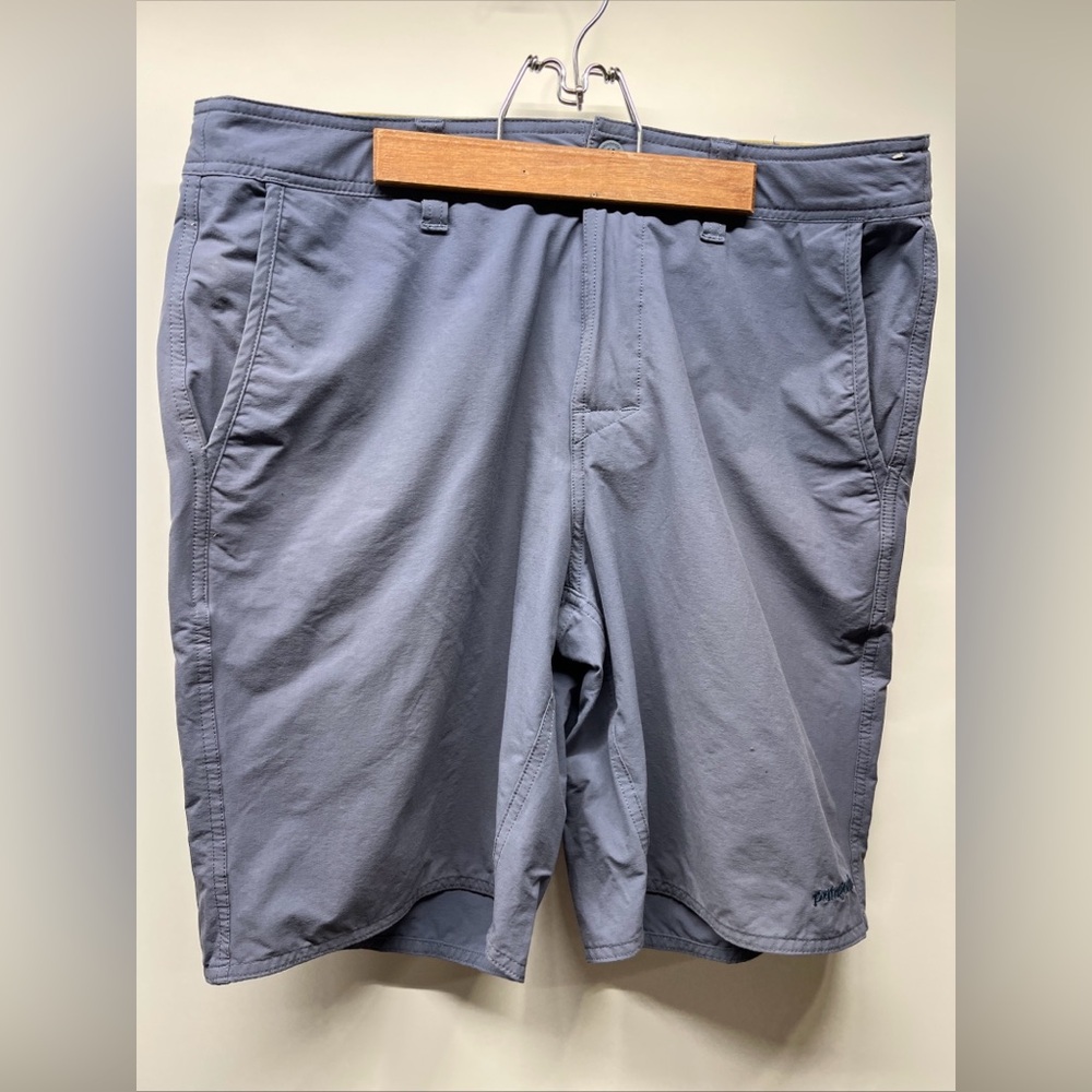 Men’s Patagonia Multifunctional Blue Shorts 6” Inseam, Size 33